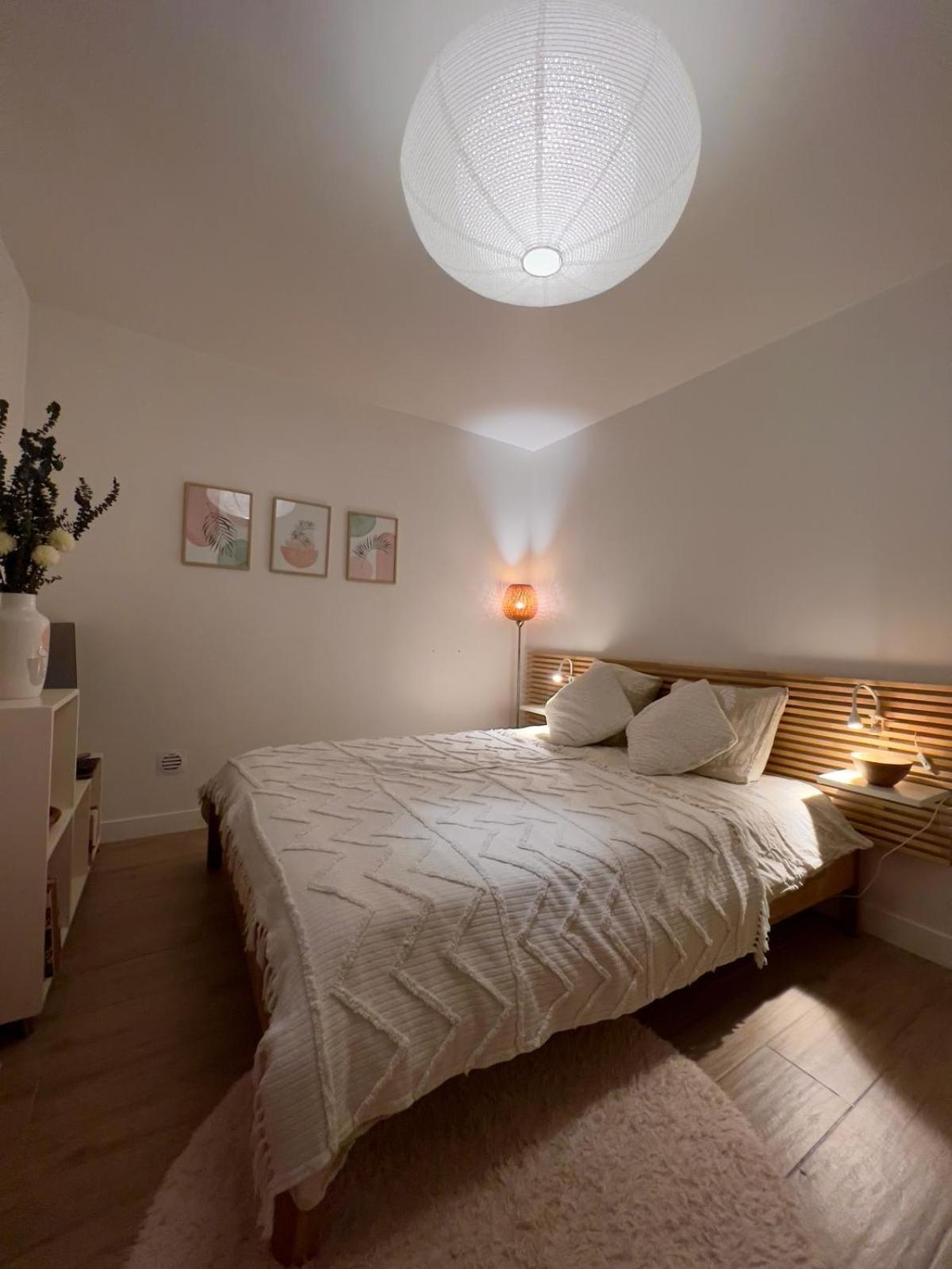 Escale Cosy A Pontoise Jacuzzi Et Terrasse Lejlighed Eksteriør billede